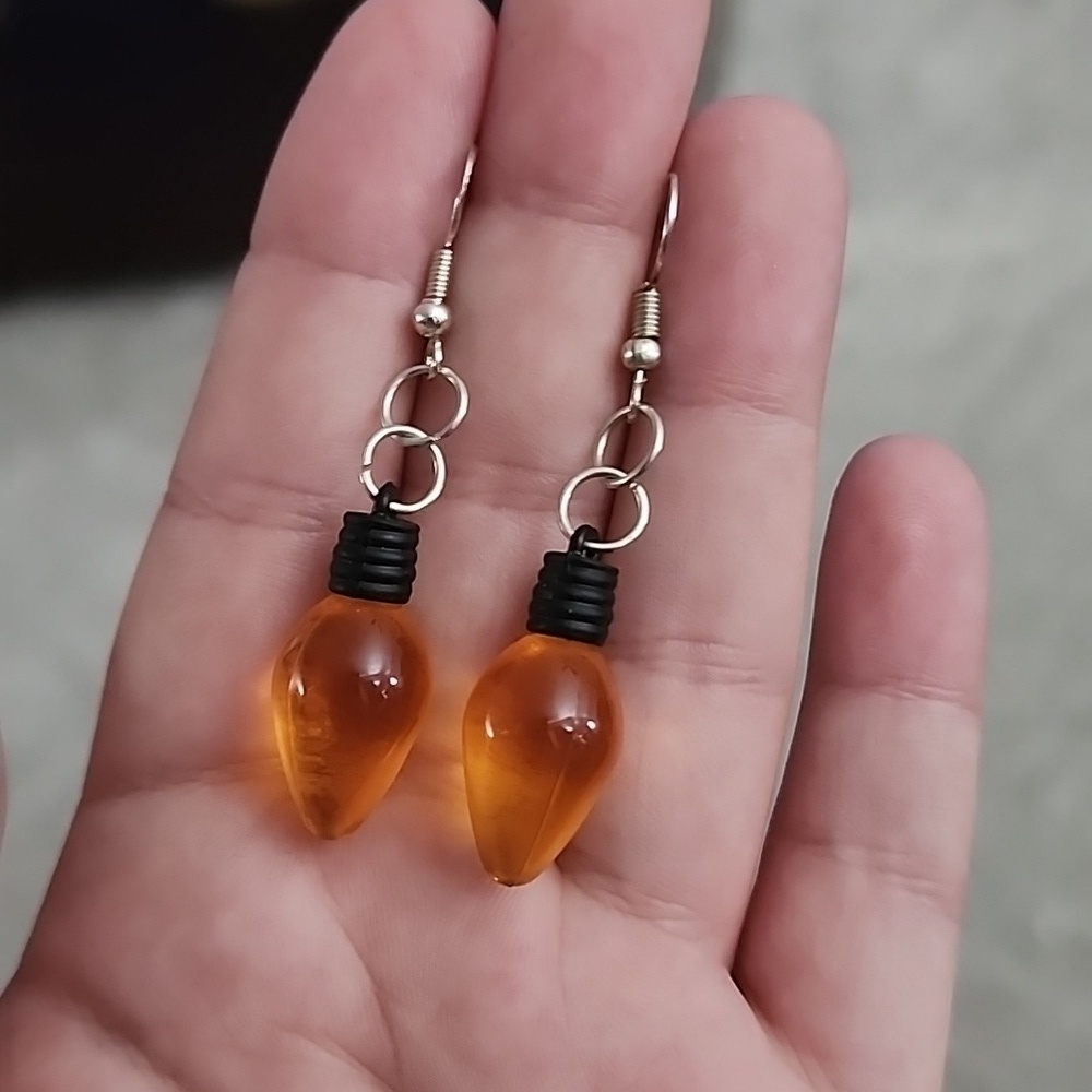 (83) Orange Teardrop Earrings